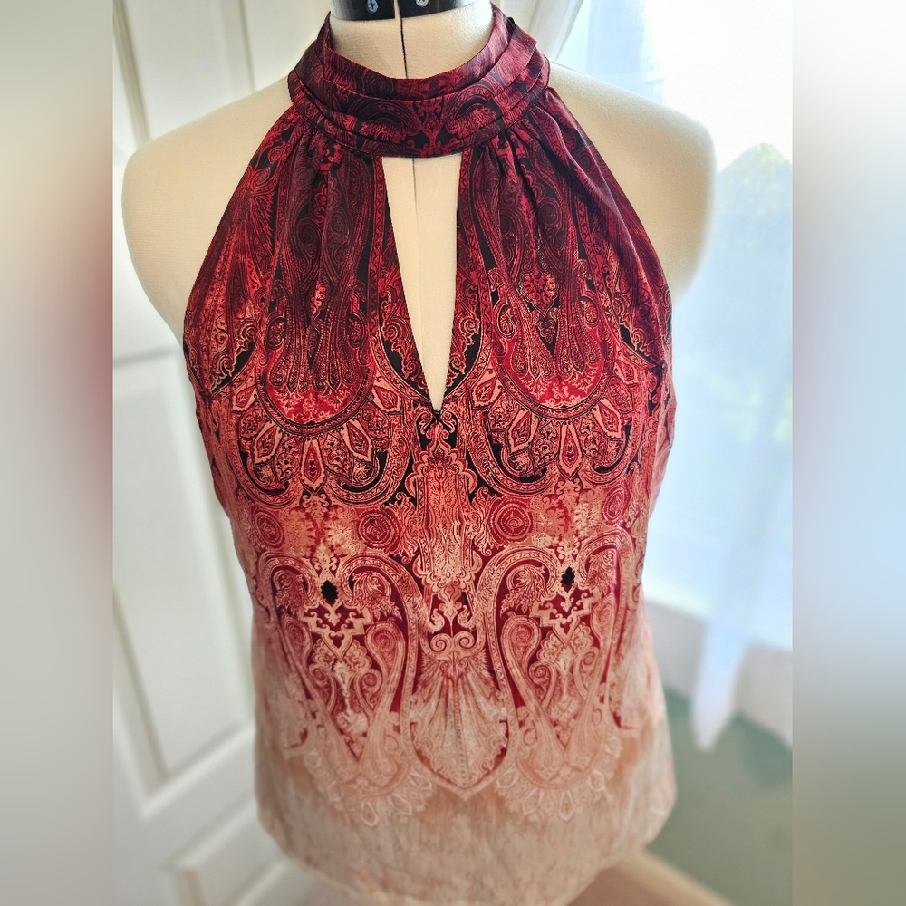 White House Black Market WHBM Burgundy Ombre Paisley Tie Front Shell Large